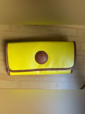 VINTAGE Esprit Yellow Wallet with Brown Trim